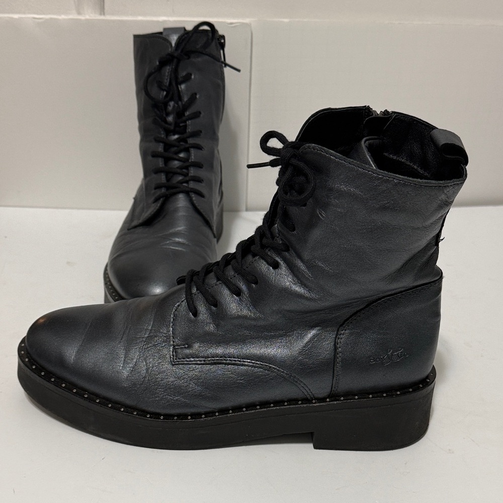 Green  Leather Ankle Boots by BOS & CO. Size 41